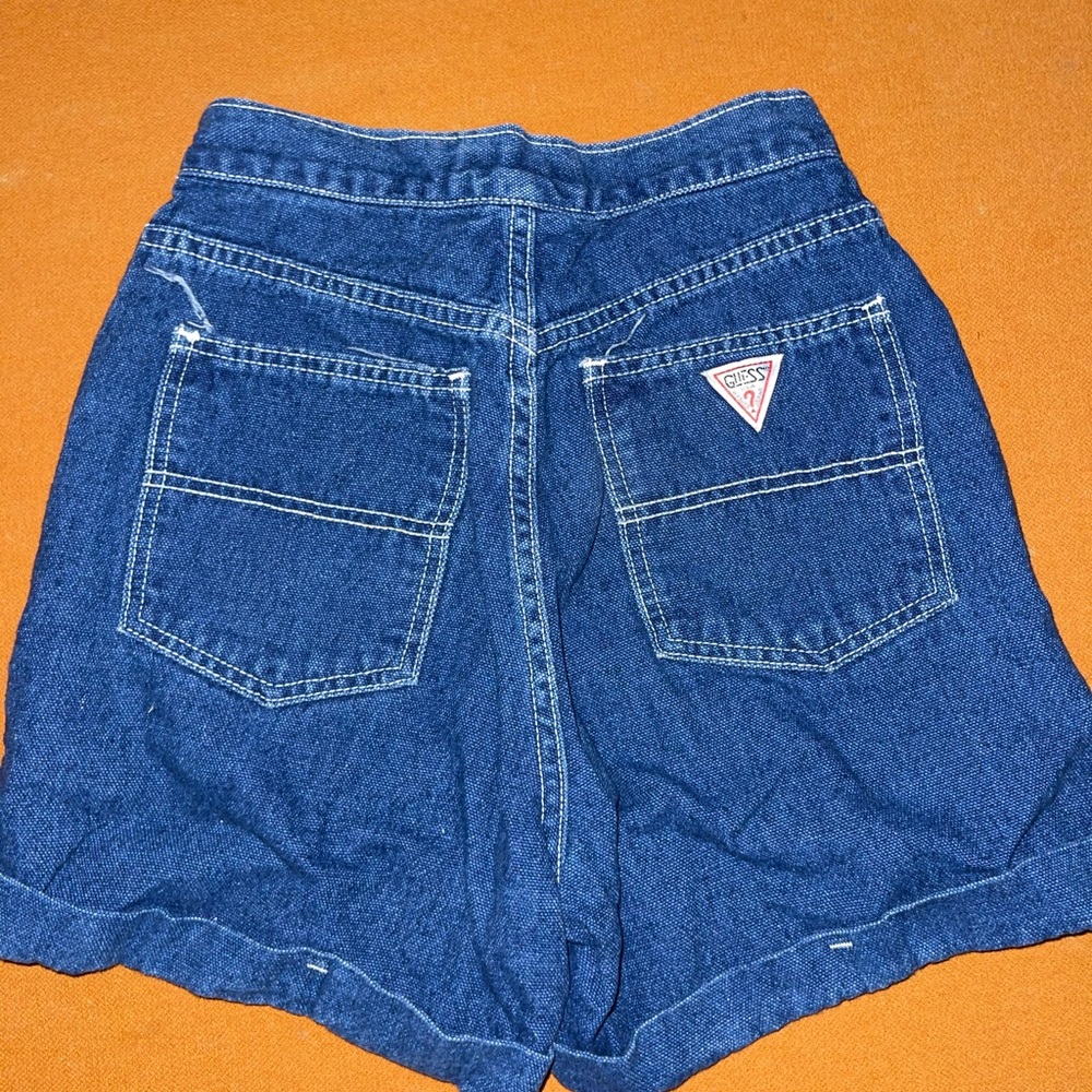Shorts - Picture 3 of 3